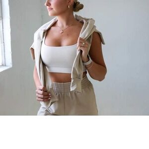 Revolve 525 America Cream Crop Top Athleisure Bra Size Lg / #9007